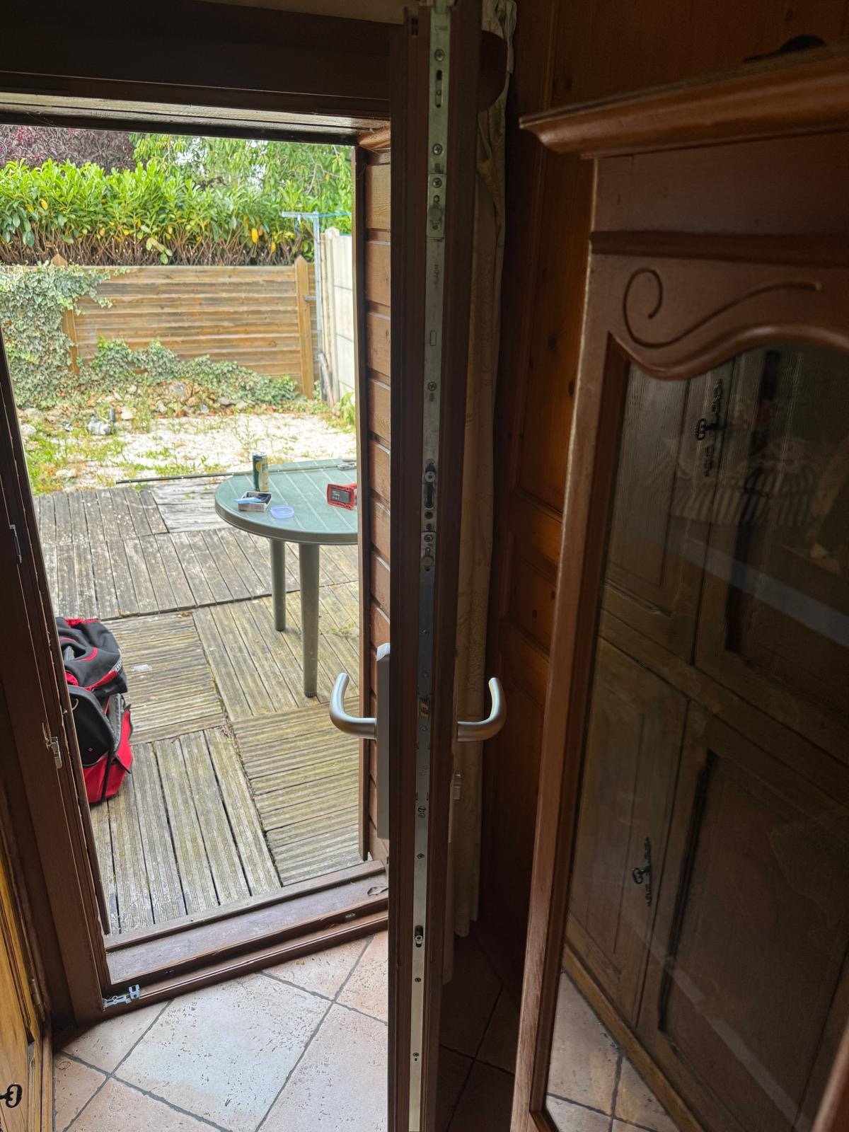 Sécuriser sa porte-fenêtre et sa terrasse contre les cambriolages